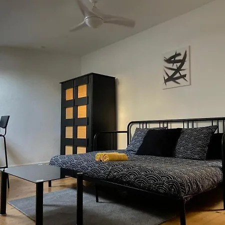 Abyad - A 300 M Des Arenes Apartment *