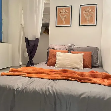 Abyad - A 300 M Des Arenes Apartment